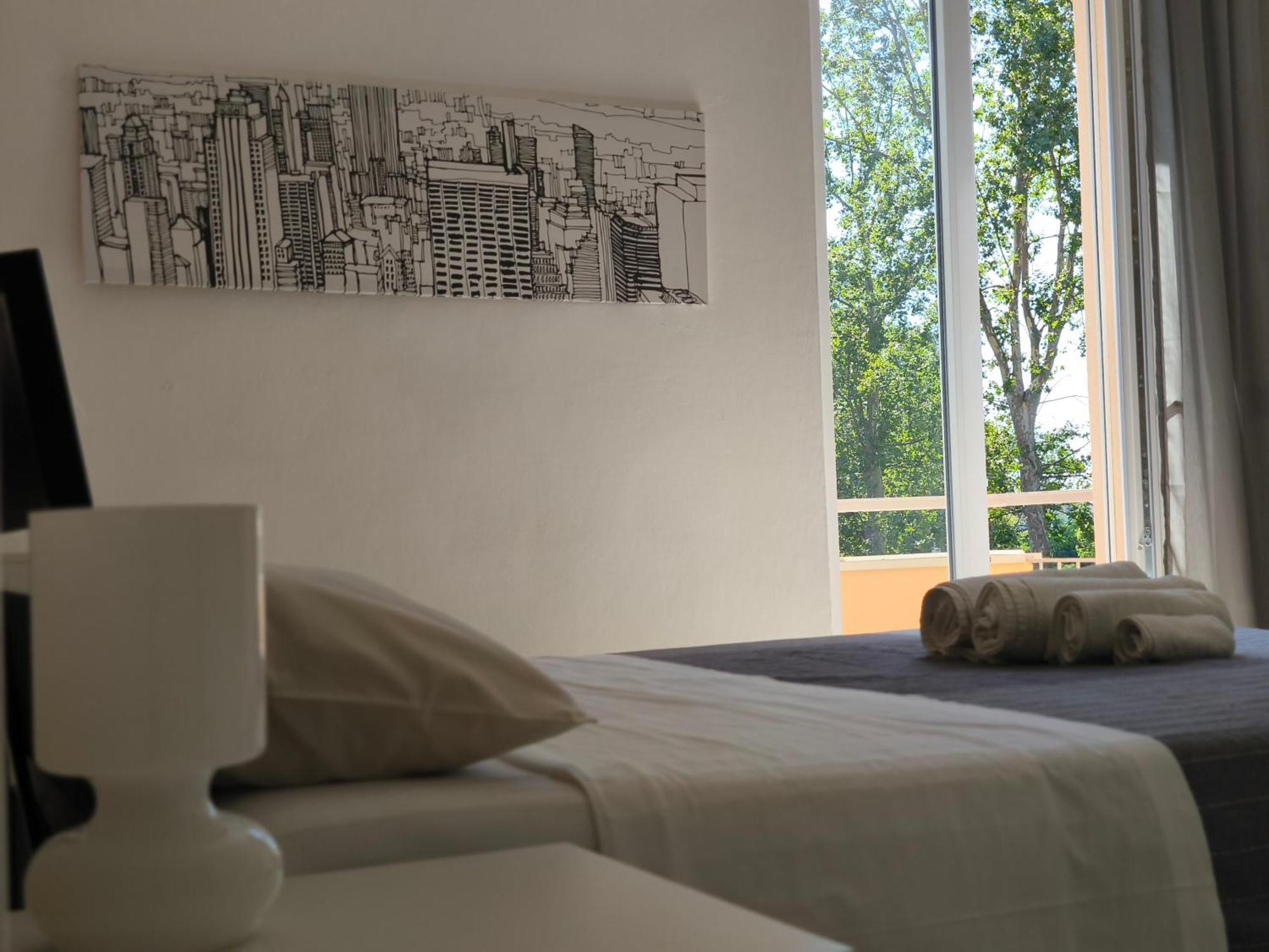 Lab42 City & San Matteo Apartment - 2 Bedrooms Pavia Buitenkant foto
